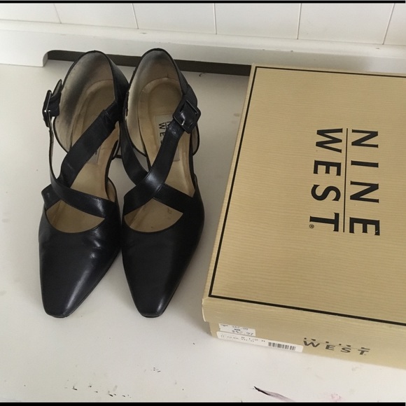 Shoes - Picture 2 of 3